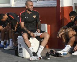 Aleix Vidal, Amadou y Ganso, grandes novedades en la convocatoria ante el Zalgiris