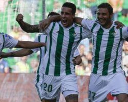 Joaquín y Tello se reincorporan a los entrenamientos tras superar sus molestias