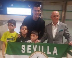 Lo Celso ya está en Sevilla para firmar su cesión el Betis