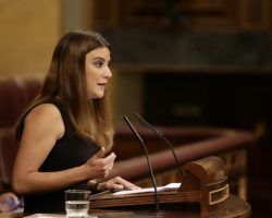 Cs urge al gobierno, desde el Congreso, a la conexión ferroviaria con el aeropuerto