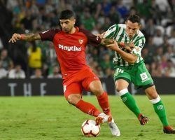 Hasta siete jugadores del Betis dieron en el derbi más pases acertados que Banega, líder del Sevilla en ese apartado