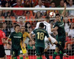 El Real Betis tendrá cinco equipaciones esta temporada: en Atenas jugará con la segunda