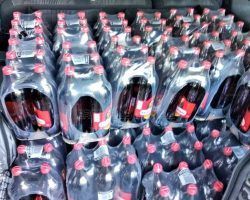 La Policía inmoviliza una furgoneta sobrecargada con 442 litros de Cruzcampo