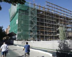El Ayuntamiento autoriza 74 nuevas viviendas en el complejo en construcción de Carretera de Carmona y calle Arroyo