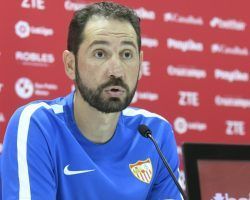 Machín: «Ojalá tras el partido de mañana siga el mismo líder»