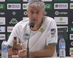 Setién, bromista: «El juez me ha impuesto una condena a voleones forzados»