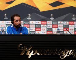 Machín: «Hay que demostrar que se merece ganar en el campo, no con la historia»