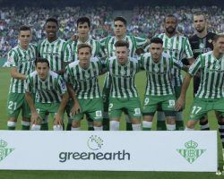 El once inicial del Betis actual quintuplica el valor del último que jugó en Europa