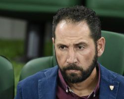 Machín: «Cuando mejor estábamos llegaron los dos goles suyos, el segundo doloroso»