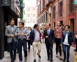 Millán denuncia «verdaderas calamidades» detrás del comercio tradicional