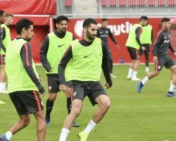 Gonalons entra en la convocatoria del Sevilla FC para Turquía, donde no viajan André Silva ni Ben Yedder