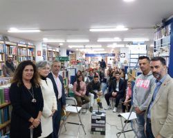 Doce librerías de Sevilla celebran su día con actividades culturales