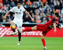 Diakhaby priva al Sevilla FC en el descuento del triunfo y el liderato (1-1)