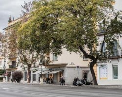 Un nuevo centro médico de referencia en Sevilla junto a la Torre del Oro