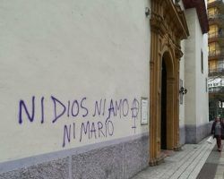 Lipasam pone en marcha una unidad específica para la retirada de pintadas vandálicas