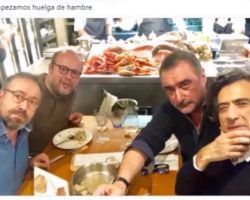 El zasca de Arturo Pérez Reverte en Twitter