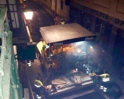 Obras de madrugada del Ayuntamiento de Sevilla que traen de cabeza a los residentes (Vídeo)