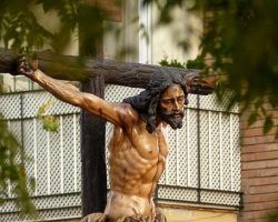 Miles de personas en la procesión extraordinaria del Cristo de la Sed