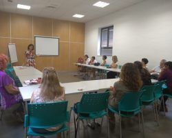 Los vecinos de la Macarena, protagonistas del taller sobre cuidados paliativos organizado por la Fundación New  Health