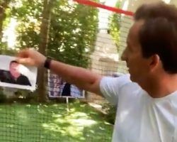 ¿Golf contra golfos? El vídeo viral del golfista Gonzalo Fernández-Castaño para mejorar el swing lanzando sobre las fotos de los políticos