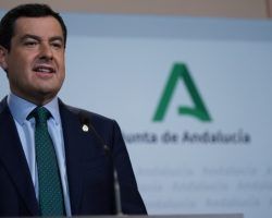 El presidente de la Junta apuesta por un verano turístico con las máximas garantías sanitarias