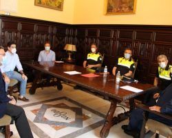Reunión del Ayuntamiento con el presidente de la Asociación Empresarial de Hostelería de Sevilla