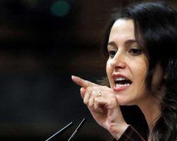 España pendiente de Inés Arrimadas, una brillante carrera política de muchos años hundida en quince días