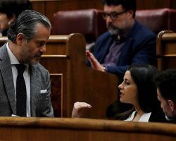 Engañada Inés Arrimadas, el núcleo original de Ciudadanos va abandonando el partido