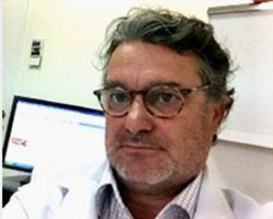 El doctor Celso Pareja-Obregón desenmascara de mascarillas a la Junta de Andalucía