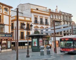 A 26 de julio, La Campana aún sin entoldar 
