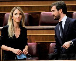 Fuga de miles de votos del PP por destituir a Cayetana Álvarez de Toledo 