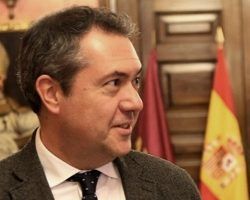 Juan Espadas: la entrevista más inútil, el tedio más agotador 
