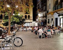 Devuélveme la vida, que me la has quitao: Sevilla quiere que Espadas se vaya 