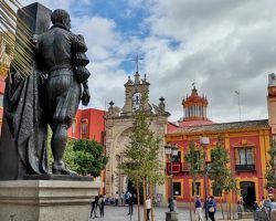 El Gran Poder recibe sin minorías el homenaje de toda Sevilla 
