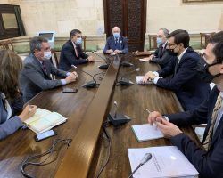 Reunión del alcalde y el secretario de Estado para la UE sobre la financiación del Fondo de Recuperación para Sevilla