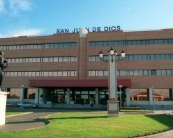 Suspenden el programa de donación de órganos para trasplantes del Hospital San Juan de Dios del Aljarafe"A los profesionales se les ha indicado expresamente que no deben empezar ninguna entrevista con familiares de pacientes fallecidos si apareciese un posible donante"