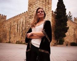 Cristina Martín: “La pandemia es una táctica de guerra” La entrevista de SevillaInfo a la escritora sorprende en todas las redes 
