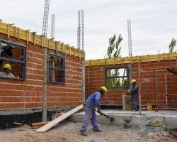 La economía andaluza cae un 8,5% en el tercer trimestre y crece un 14,5% respecto a los tres meses anteriores