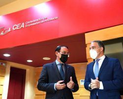 Tras conocer las nuevas medidas, los empresarios andaluces piden a la Junta ayudas urgentes El presidente de la patronal se ha reunido de inmediato con el consejero de la Presidencia 