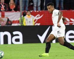 El jugador del Sevilla Jules Koundé es pretendido por un gran número de equipos en Europa
