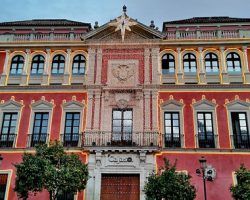 La Fundación Cajasol ya luce su alumbrado navideño Tras los pasos de El Corte Inglés 