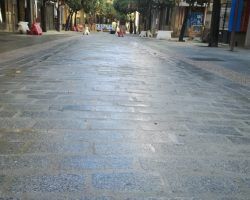 La calle Mateos Gago, emblema del centro de Sevilla, muestra ya su nueva fisonomía