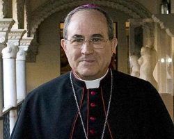 El arzobispo de Sevilla comunica el agravamiento de su estado de salud y pide al Vaticano que acelere su relevo 