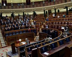 Les va la marcha… fúnebre
