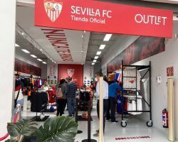 AireSur inaugura una Tienda Outlet del Sevilla FC