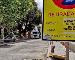 Trabajos del asfaltado en la Plaza del Cristo de Burgos