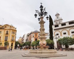 Se remoza poco a poco la Sevilla monumental