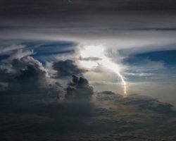 Vuelo nocturno (II)