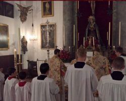 Un decreto de Bergoglio aplasta las misas tradicionales en el Oratorio Escuela de Cristo del Barrio de Santa Cruz y aproxima a un cisma en la Iglesia Católica
