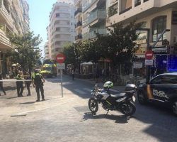 Un conductor atropella a varias personas en una céntrica calle de MarbellaUn herido en estado grave, dos con pronóstico reservado y otros dos de carácter leve